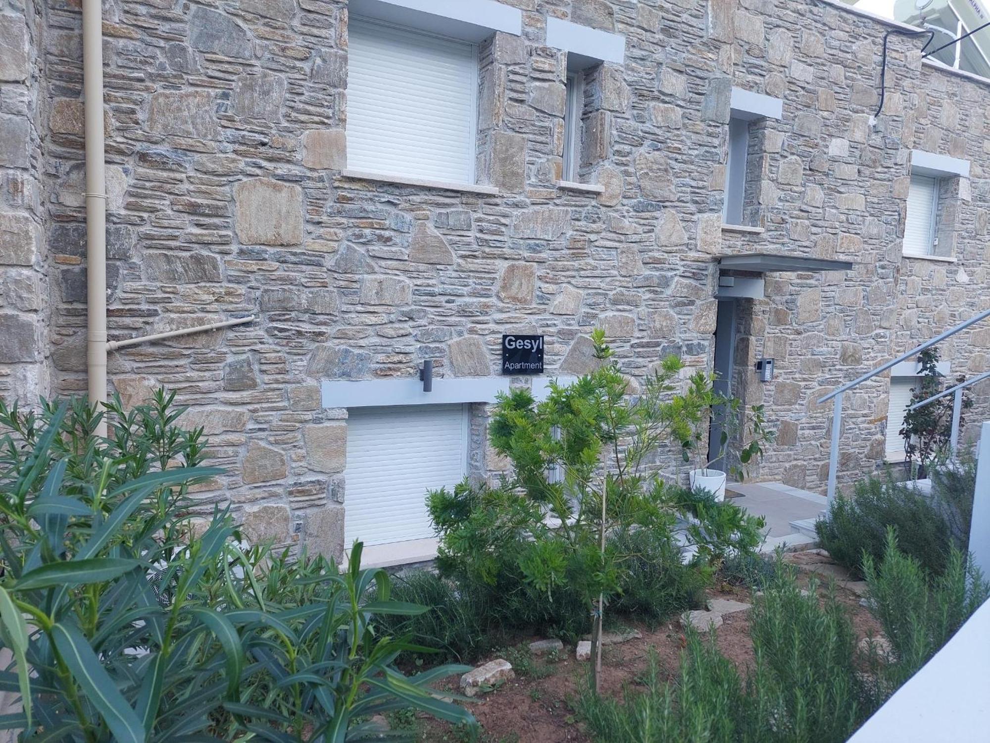Gesyl Apartment تولو المظهر الخارجي الصورة
